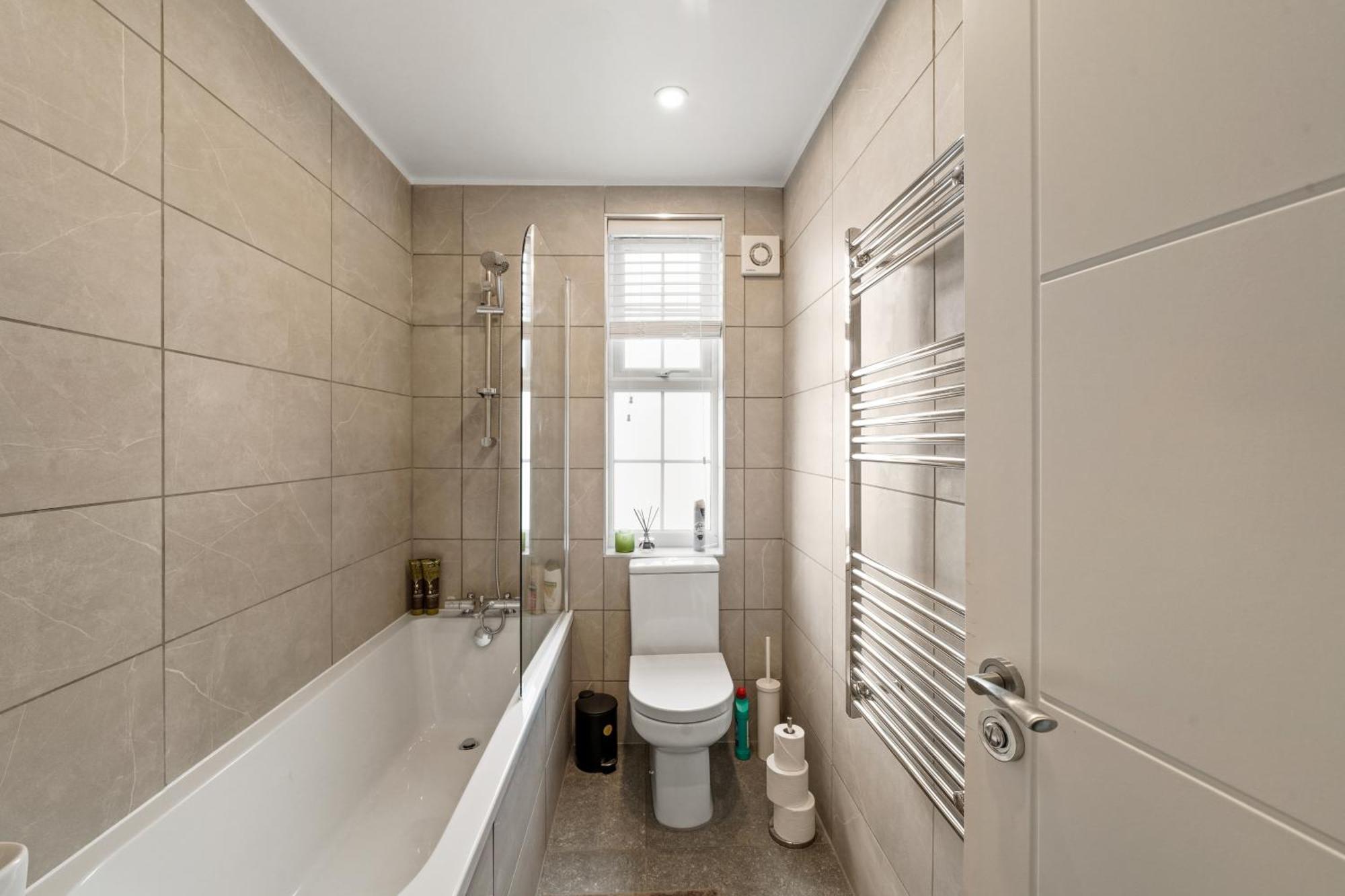 Modern One And Two Bed London * Edgware